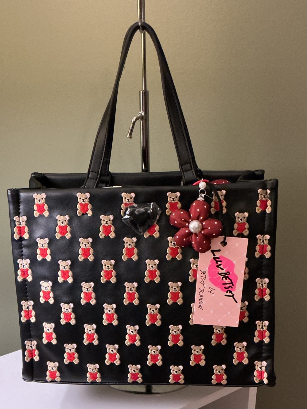 Betsey Johnson NWT SIAN Black Tote Red Heart Teddy Bear Print Flower Bow Charm